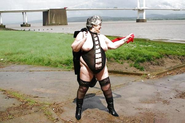 25P Mature BBW ladies 13