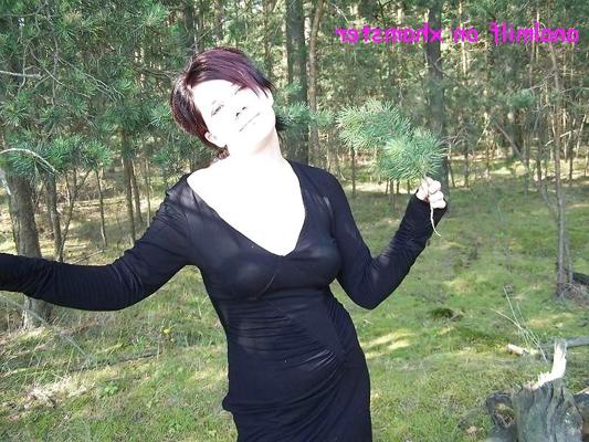 15P My striptease in forest