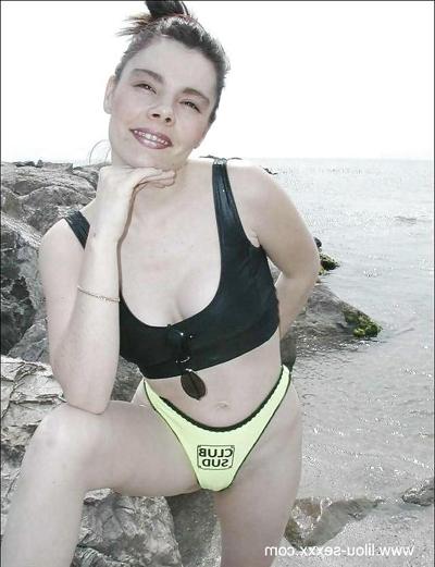 8P Lilou34 flashing glamour