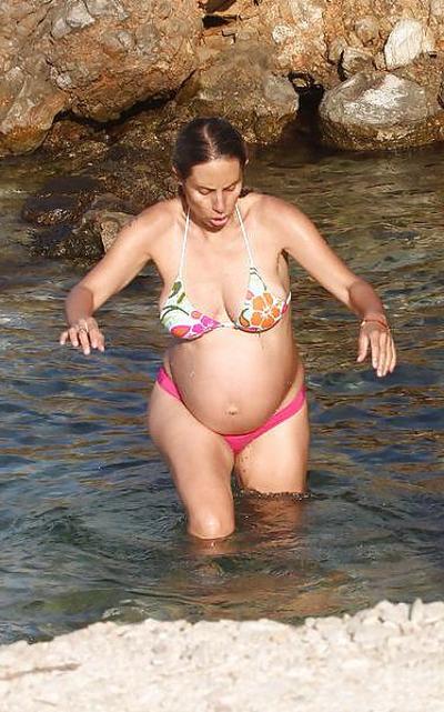 8P Zeynep casalini Turkish Celebrity 