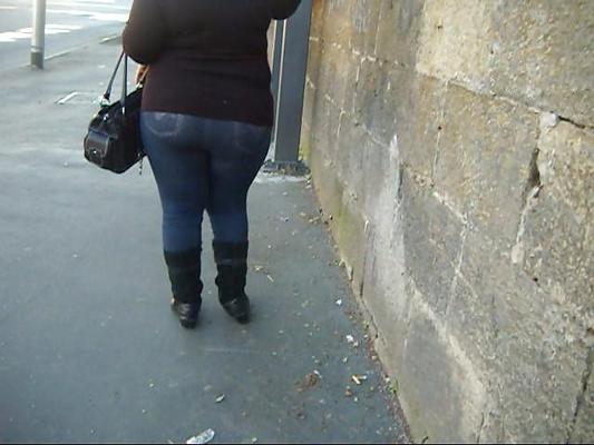 6P Cicciona Culona in jeans