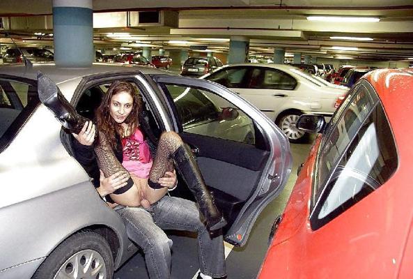 12P Couple fucking in a parking lot by Sail