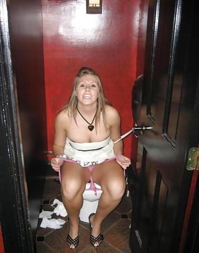 25P Debaixo da saia - Under the skirt