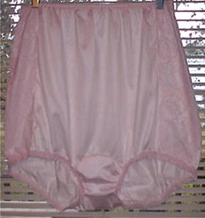 18P BBW-Mature in Lingerie
