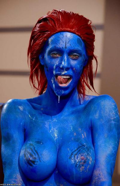 16P Cosplay outfit attired redhead pornstar Nicole Aniston give MMF blowjobs
