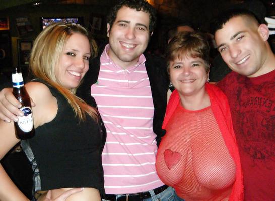 11P UK wife loves flashing on holiday