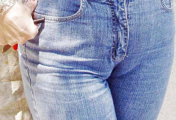 25P Cameltoes want to know what is