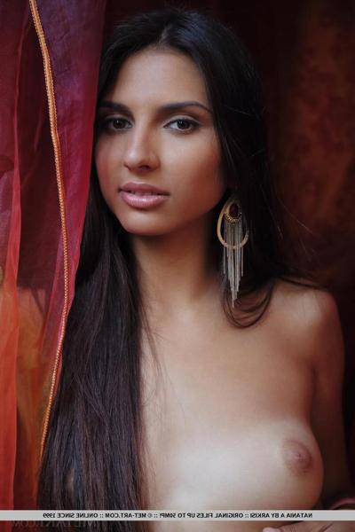 18P Exotic raven-haired stunner Natania reveals her tits and her vagina