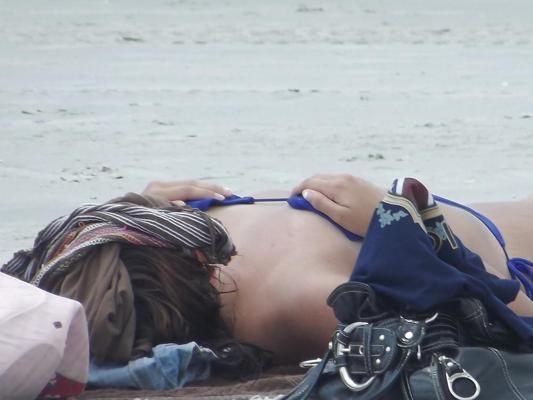 25P Sexy beach bodies tits and ass