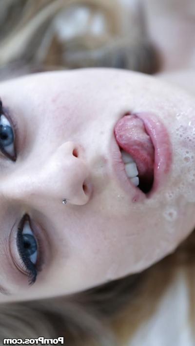 16P Big tit blonde teen Natalia giving a stunning blowjob to that piece of meat