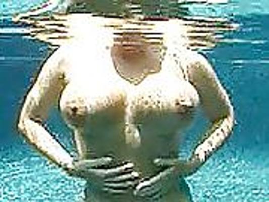 4P Pool sex