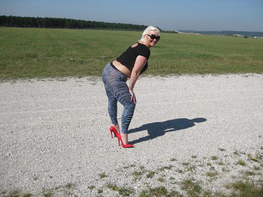 25P Nylons and High Heels Outdoor