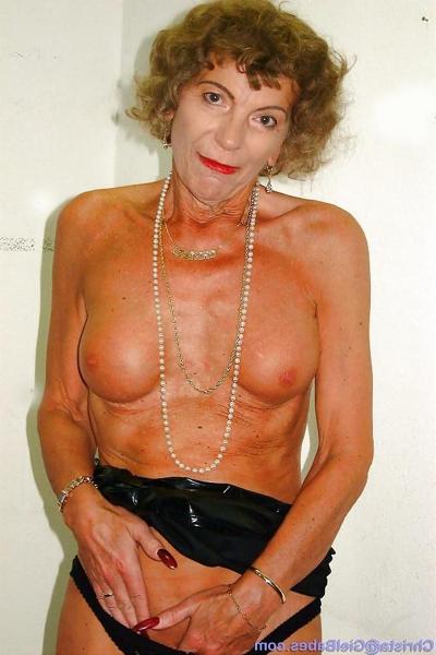 15P Shemale Gandma (famous from Dutch TV)