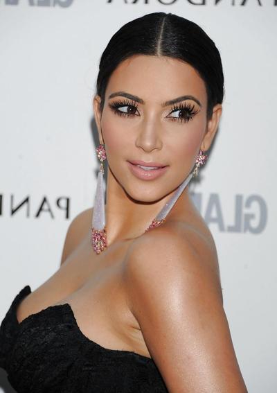 13P Kim Kardashian aux Glamour Women Of The Year Awards 2011 à Londres