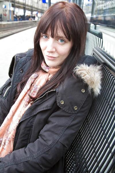 16P Mature woman Samantha Jane spreading her pussy in public spaces