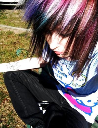 19P Cute emo (non porn)