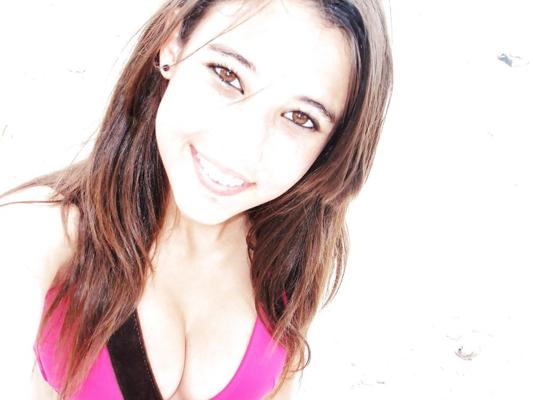 21P Wer hat mehr Bilder von ihr? Who has more pictures of her?