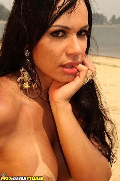 16P Lecherous latina lassie gets screwed hardcore on the beach
