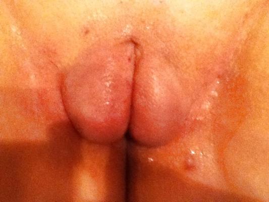 10P Wife's first time pumping her pussy