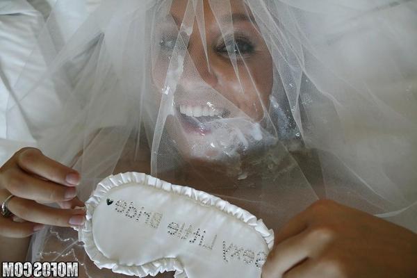 16P New bride Stacey Hopkins sucking cock and taking cumshot on bridal veil