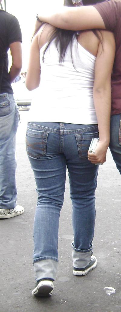 19P CHAVAS SALIENDO DE PREPA