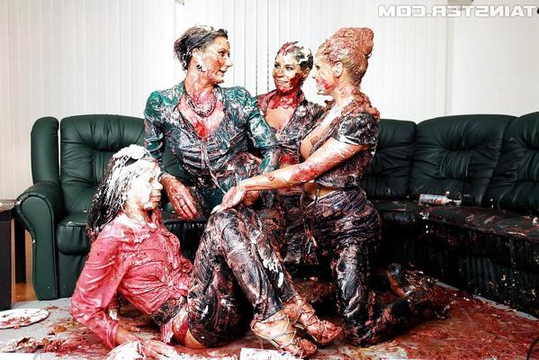 16P Kinky european fetish ladies make some wild foodplay action