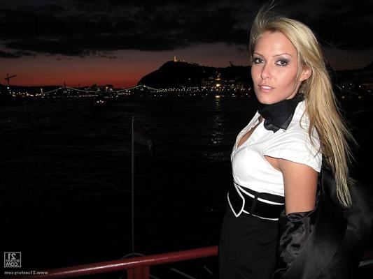 16P Pornstar Sophie Moone poses outdoor with her sexy girlfriend
