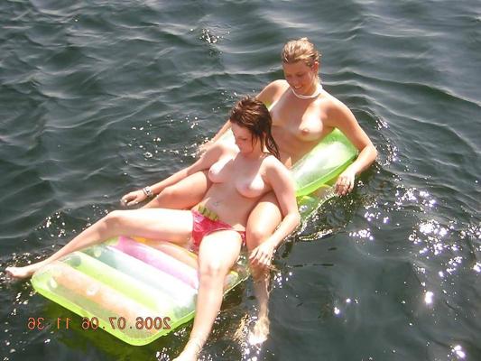 11P Topless swedish girls