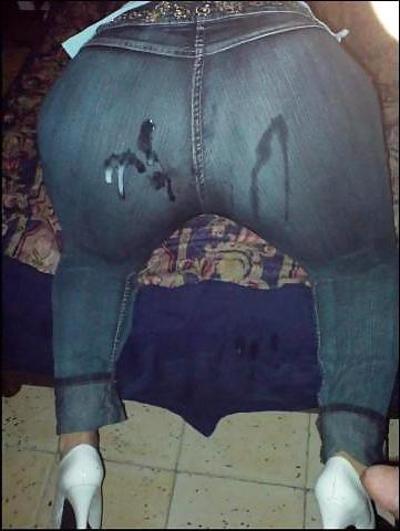 25P Let it dry.You do not have to clean  your jeans