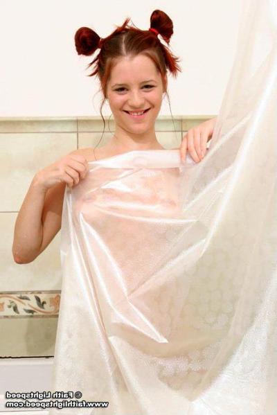 15P Faith Lightspeed takes a warm bath