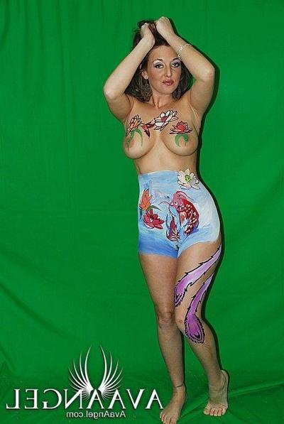 15P Pictures of Ava Angel getting her tits painted