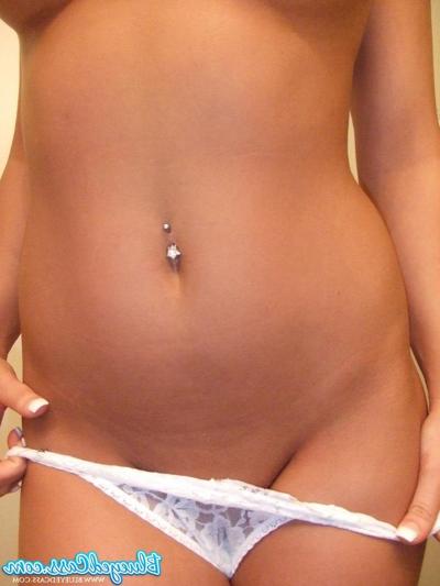14P Pictures of teen girl Blueyed Cass teasing in her panties