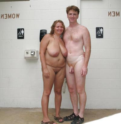 20P Naked couple 35.