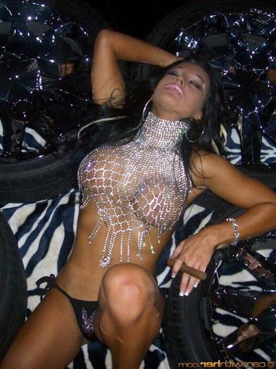 12P Busty cam girl Ferrari teases in jewels