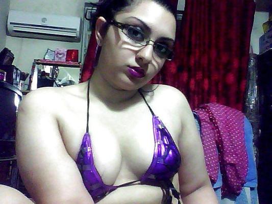 25P ARAB TEEN BEAUTY
