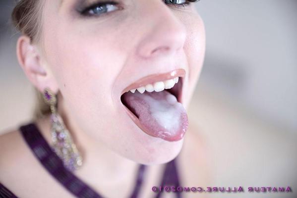 16P Sophisticated blonde teen spreads box blow cock eats cum