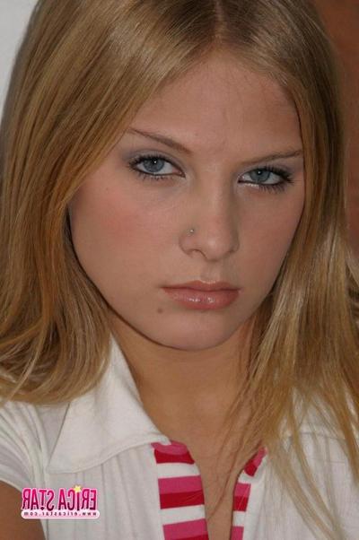 15P Pictures of teen model Erica Star teasing you with her beauty