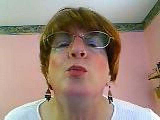 15P Sissy Rikki 
