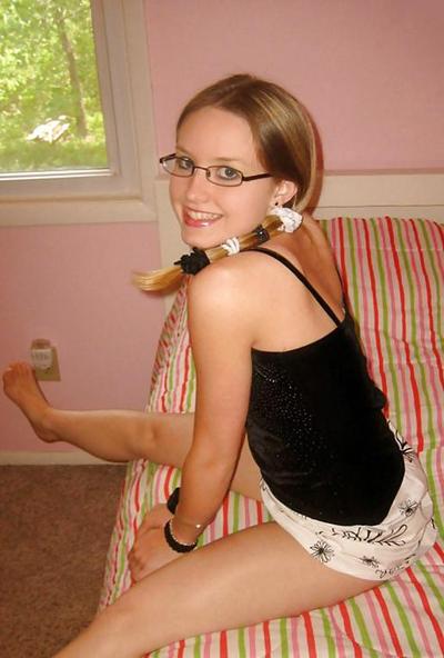 16P CATRINE in her GLASSES