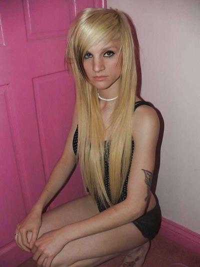 25P Emo Girls