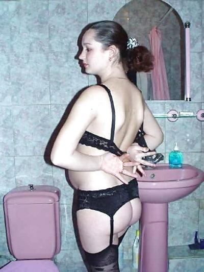 15P Lovely pregnant brunette playing with her dildo