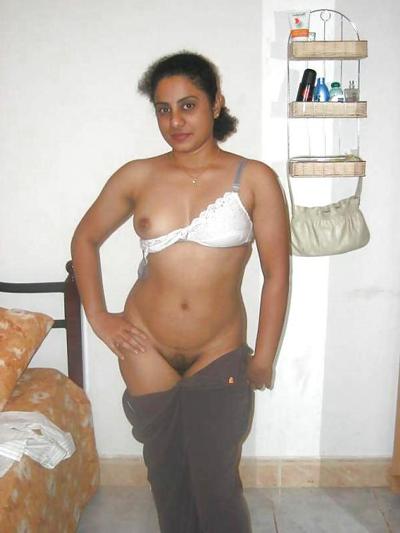10P India Girl Pooja (Desi)