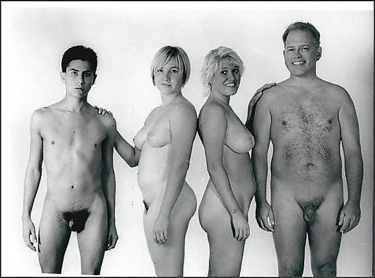 8P Nudist home