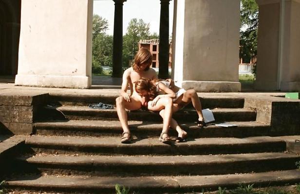 15P Young couple fucking outdoor by Sail