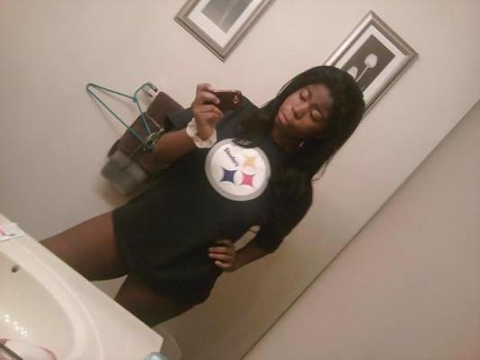 19P Myspace Slut Dina Self Pics