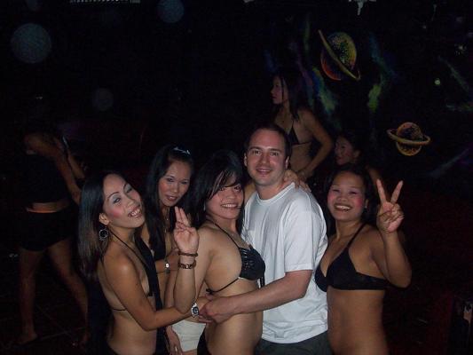 6P Bargirl-Party in Cebu City, Philippinen