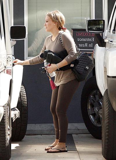 10P Hilary Duff – verlässt ein Fitnessstudio in Toluca Lake