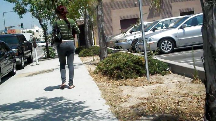 19P I followed her ass & butt in tight jeans around