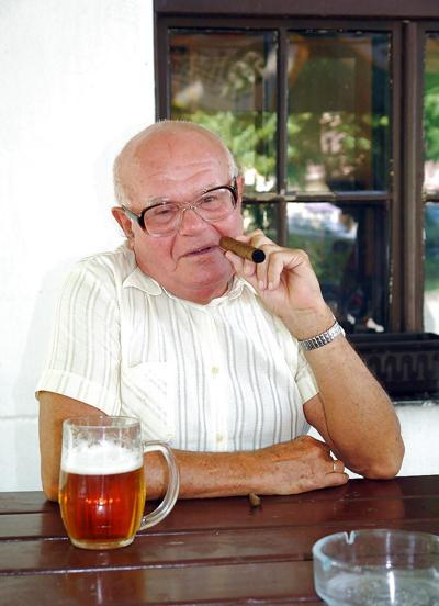 12P Old man gets help