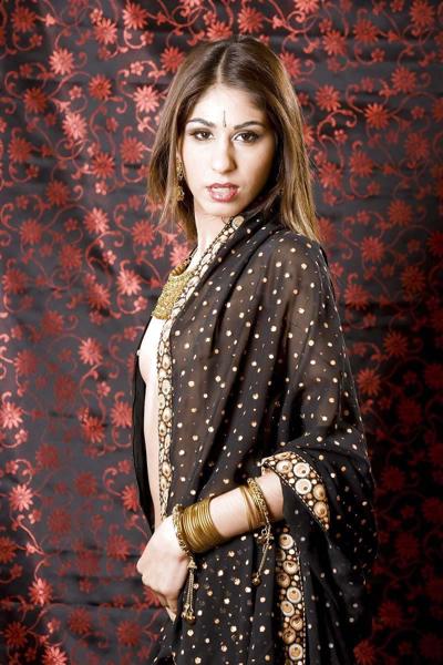 23P INDIAN BEAUTY